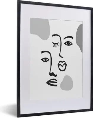 Produktbild von MuchoWow® Gerahmtes Poster Gesicht - Schwarz - Weiß 30x40 cm - Poster mit Schwarzem Bilderrahmen Wandposter Rahmen Foto Bilder - Wandposter Schlafzimmer