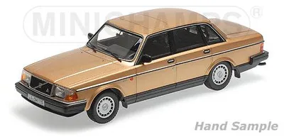 Produktbild von Minichamps 1:18 Volvo 240 GL - 1986 - gold