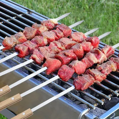 Productafbeelding van Famanu grillspiesen van roestvrij staal met houten handgreep - 60 cm, 4 stuks