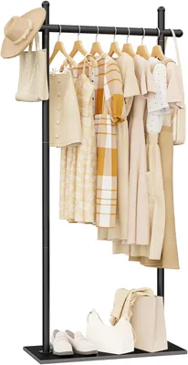Imagen del producto de Perchero metálico con base rectangular, de 175 cm de altura, color , ideal para pasillos y salones