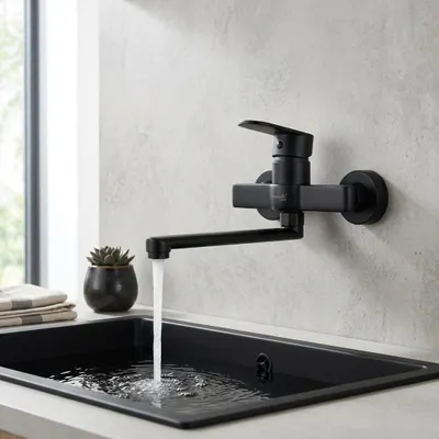 Obrázok produktu pre Kúpeľňová batéria na montáž na stenu, čierna, s výtokom 25 cm, značka Casa Aquanello