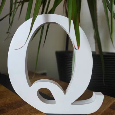 Immagine prodotto di Lettera di legno bianca, circa 20 cm, spessore 1,8 cm, lettera Q