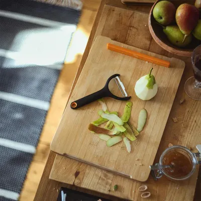 Obrázek produktu pro Škrabka na zeleninu "Functional Form", příčná čepel, FISKARS 1079908