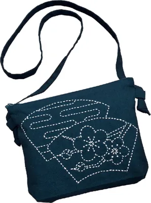 Produktbild von Olympus Sashiko Stickpackung "Tasche", Stoff bedruckt, 18x23x4cm, Original aus Japan