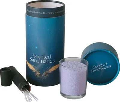 Produktbild von Duftkerzen-Set zum Selbstgestalten Rosmarin-Lavendel – Granulatwachs & Dochte im Geschenktube