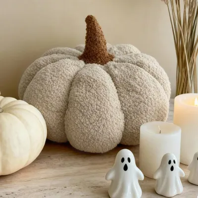 Zdjęcie produktu dla Beżowa Poduszka Dekoracyjna "Dynia" Ozdoba Na Halloween 35X35Cm