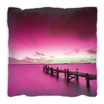 Produktbild von Wallario Premium Kissen, weiche Oberfläche, mit Motiv Steg bei Abenddämmerung -Himmel bei Nacht  Lila gefärbt, Größe: 60 x 60 cm, mit weißer Rückseite