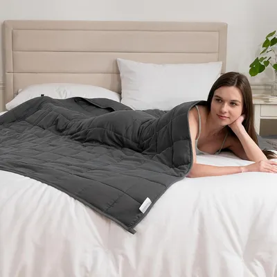 Produktbild von Gewichtsdecke 8 kg - Schwere Anti-Stress Decke für Erwachsene (150x200 cm) zur Entspannung und Verbesserung des Schlafs