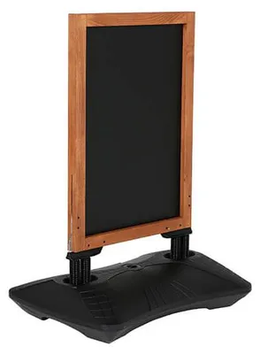 Produktbild von Kundenstopper WindPro® Wood wetterfest 460 x 680 mm Kreidetafel