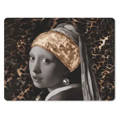 Produktbild von MuchoWow® Mauspad Mousepad Mädchen mit Perlenohrring - Gemälde - Pantherdruck 23x19 cm - Mousepads - Maus Mat - Pad - Mausunterlage - Schreibtischunterlage - Mauspad