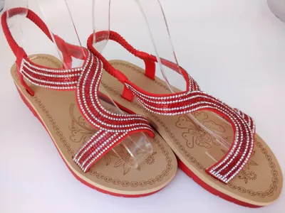 Produktbild von Sandale Rot Glitzersteinchen Grösse 41