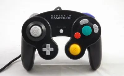Produktbild von Nintendo Original Gamepad Schwarz für GameCube, kabelgebunden mit Rumble, Analog-Sticks, D-Pad und 8 Tasten, ergonomisches Design