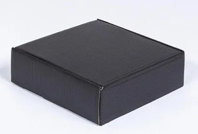 Zdjęcie produktu dla Pakiet - Karton Wyk. 400x300x90mm Czarny - 100 szt