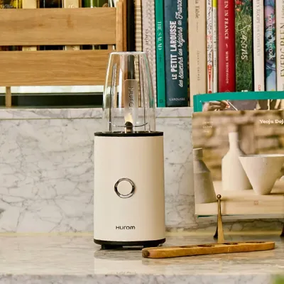 Produktbild von Hurom Power Blender , Farbe:Cremeweiß