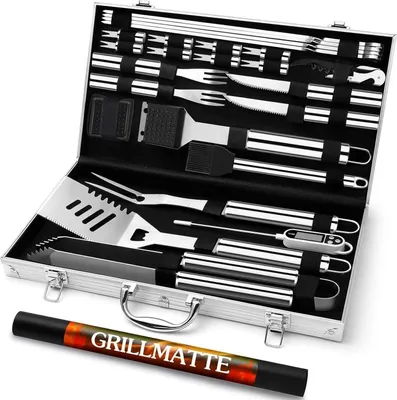 Zdjęcie produktu dla Zestaw sztućców do grilla ze stali nierdzewnej premium w etui 26 elementów idealny prezent urodzinowy dla mężczyzn akcesoria do grilla i termometr do mięsa w kolorze srebrnym