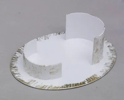 Produktbild von Kerzenhalter Oval aus Messing Weiß/Gold lackiert (Innen 9 x 5 cm) für Ellipsenkerzen, Ovalkerzen