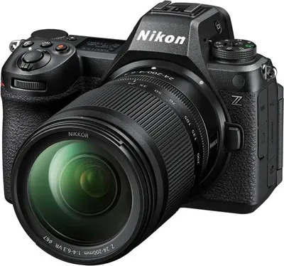 Immagine prodotto di NIKON Z6 III + Z 24-200mm f/4-6.3 S