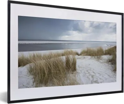 Produktbild von MuchoWow® Gerahmtes Poster Nordsee - Dünen - Wasser 60x40 cm - Poster mit Schwarzem Bilderrahmen Wandposter Rahmen Foto Bilder - Schlafzimmer - Plakat in Rahmen - Drucken