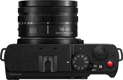 Produktbild von Panasonic Lumix S9 + S-R1840, 24,2 MP, 12000 x 8000 Pixel, CMOS, 6K Ultra HD, Touchscreen, Schwarz