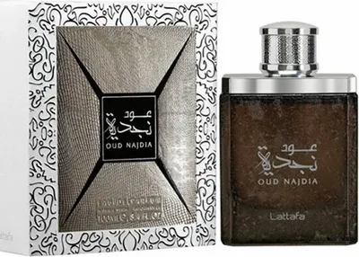 A perfume bottle and its packaging are displayed side-by-side against a white background.