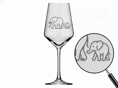 Produktbild von Exoda Weinglas Elefant Baby Gravur 1 Stück 350 ml spülmaschinenfest