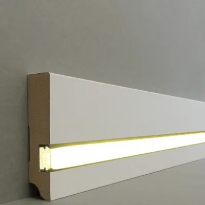 Produktbild von Sockelleiste MDF 19 x 80 Weiß RAL 9016 Foliert Fußleiste