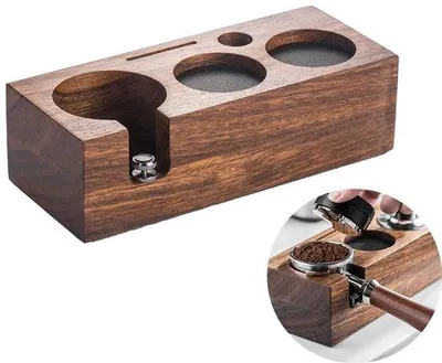 Produktbild von Drei in einer Holztamperstation - Espressozubehör aus Walnussbaumholz