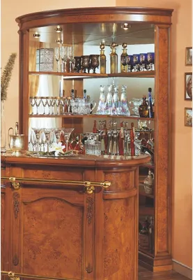 Produktbild von Casa Padrino Luxus Barock Eck Barschrank Braun H. 220 cm - Barockstil Bar Möbel -  Italy