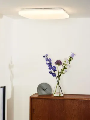 Produktbild von Moderne LED Deckenleuchte warmweiß 3000K nicht dimmbar 43x43x8 cm