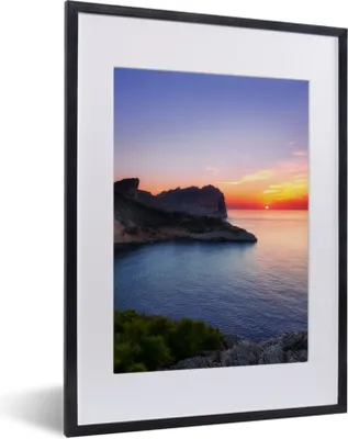 Produktbild von MuchoWow® Gerahmtes Poster Meer - Felsen - Berge - Natur 30x40 cm - Poster mit Schwarzem Bilderrahmen Wandposter Rahmen Foto Bilder - Wandposter Schlafzimmer