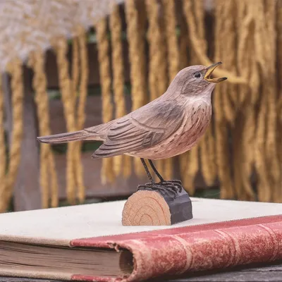 Productafbeelding van WILDLIFEGARDEN Wildlife Garden WG4441 DecoBird - Vliegende blauwe mees - Handgesneden decoratieve vogel van hout - Vliegende vogels
