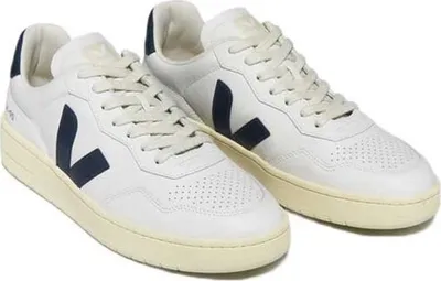 Produktbild von Veja V 90 Leather In White Navy For Women – 6 UK - 39 EU - 8 US / White Navy