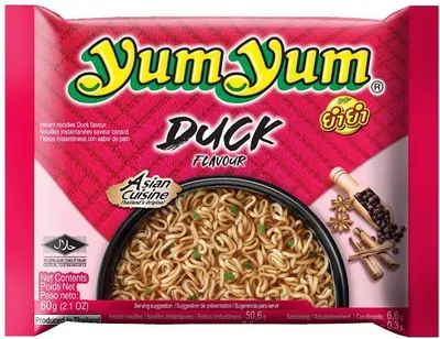 Produktbild von Yum Yum Duck Instant Noodles – 30 x 60 g | Thailändische Entensuppe | Würzige 3-Minuten-Nudeln | Halal | Entengeschmack +Heartforcards Versandschutz