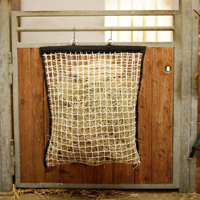 Zdjęcie produktu dla Siatka na siano Merkloos Göbel z wypełnieniem - Rozmiar: 83 x 83 cm