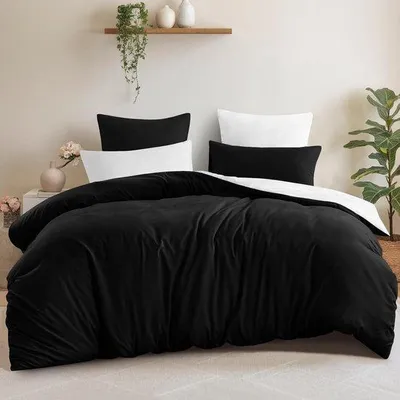 Produktbild von Famanu Bettwäsche-Set, 3-teilig, 200 x 220 cm, Wendbar, mit Reißverschluss, Schwarz und Weiß