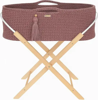 Image de Lit Bébé Boho avec Matelas Argent en Mauve Fait Main en UE avec Propriétés Antibactériennes