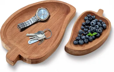 Produktbild von com-four® 2-teiliges Tablett-Set aus Akazienholz - Deko-Bretter in Blatt-Form - Serviertabletts für Tischdekoration - Holzablage in 2 Größen - Servierplatten für Snacks, Käse, Wurst