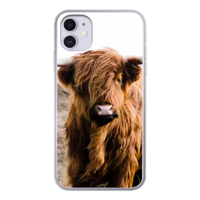 Produktbild von MuchoWow® Handyhülle Schutzhülle Hülle für iPhone 11 Schottische Highlander - Landschaft - Kuh - Braun - Tiere - Natur Silikon Softcase Handy Hülle - Handytasche