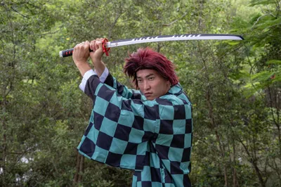 Produktbild von Dekoratives Wakizashi Skulptur 77 cm mit Ständer & Gurt – Anime-inspiriertes Designobjekt für Cosplay, Wohnraum, Sammlung & Geschenk JT10666-W