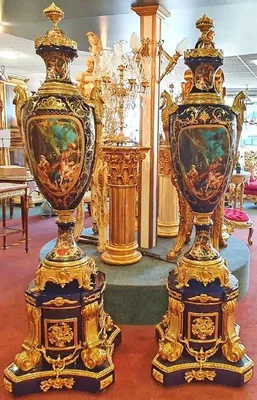 Produktbild von Casa Padrino Barock Keramik Vasen mit Sockel Kobaltblau / Gold 60 x 60 x H. 215 cm - Prunkvolles Deko Set - Hotel & Restaurant Deko Accessoires