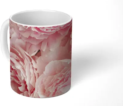 Produktbild von MuchoWow® Tasse Kaffeetasse Kaffeebecher 350 ml Draufsicht auf einen Strauß rosa Pfingstrosen Teetasse - Fototasse - Becher - Keramikbecher - Teebecher - Kaffeetasse - Bürotasse
