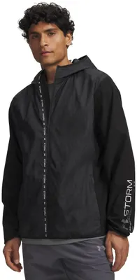 Produktbild von Under Armour Ua Velociti Cw Storm Jacke – Ultimate Black, Größe: L