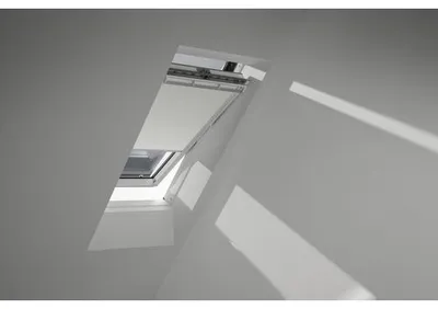 Produktbild von VELUX Vorteils-Set Hitzeschutz-Markise transparent schwarz und Verdunkelungsrollo weiß uni DOP SK06 1025SWL