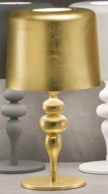 Produktbild von Casa Padrino Luxus Art Deco Tischleuchte Gold Ø 50 x H. 180 cm - Runde Art Deco Schreibtischleuchte mit Aluminium Lampenschirm - Luxus Tischleuchten - Luxus Qualität - Italy