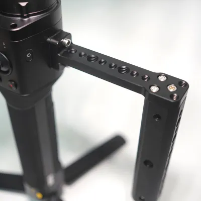 Immagine prodotto di Leggero supporto per asta di prolunga con impugnatura superiore per stabilizzatore DJI Ronin S Gimbal