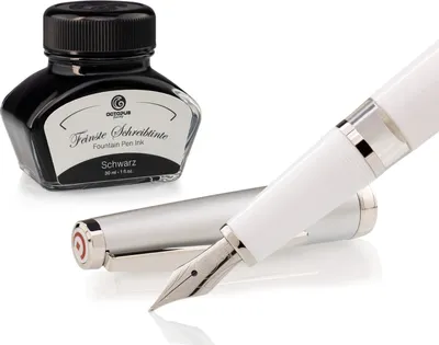 Produktbild von Cleo Skribent Classic Metall-Set in Weiß – Kolbenfüllfederhalter und 30 ml schwarze Tinte
