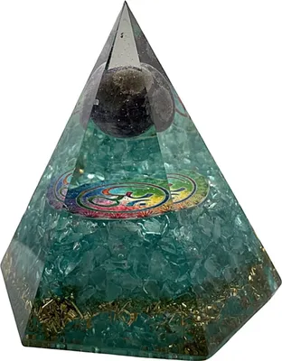 Produktbild von CHONIT Orgonit Pyramide, türkis sechseckig, EMF-Schutz gegen Strahlung, klein mit Bergkristall als Deko für zu Hause
