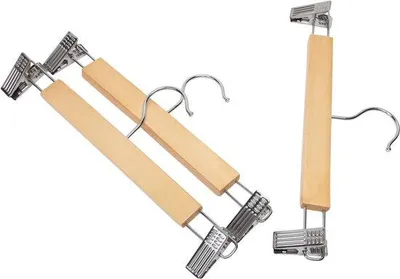 Obrázok produktu pre Famanu vešiaky na oblečenie – robustné a elegantné – vyrobené z udržateľného dreva