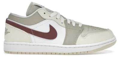 Image de Jordan 1 Low SE, coloris Desert Khaki, Red et Sepia (pour femmes) - Taille EU 38
