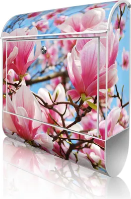 Produktbild von banjado Design Briefkasten Stahl weiß mit Zeitungsfach pulverbeschichtet "Magnolienbaum" 38x46x12,5cm & 2 Schlüssel - Postkasten A4 Einwurf inkl. Montagematerial [BKW 10449]